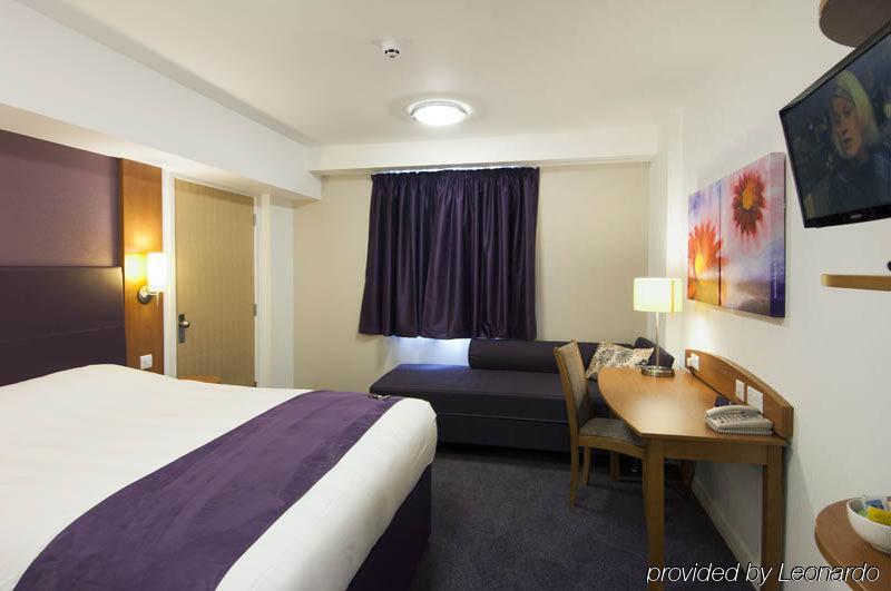Premier Inn Premier Inn York City - Blossom St North Exterior photo